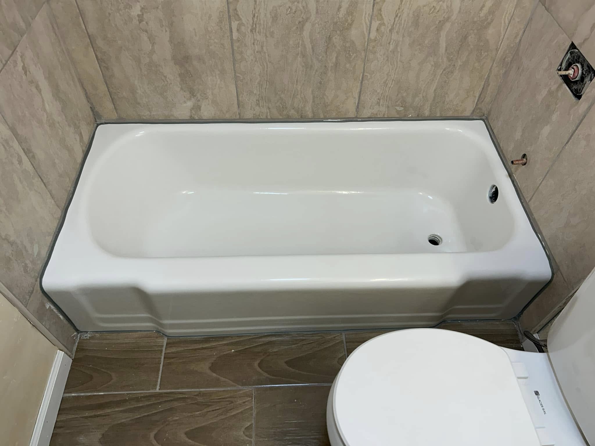 Bathtub 2 after refinishing